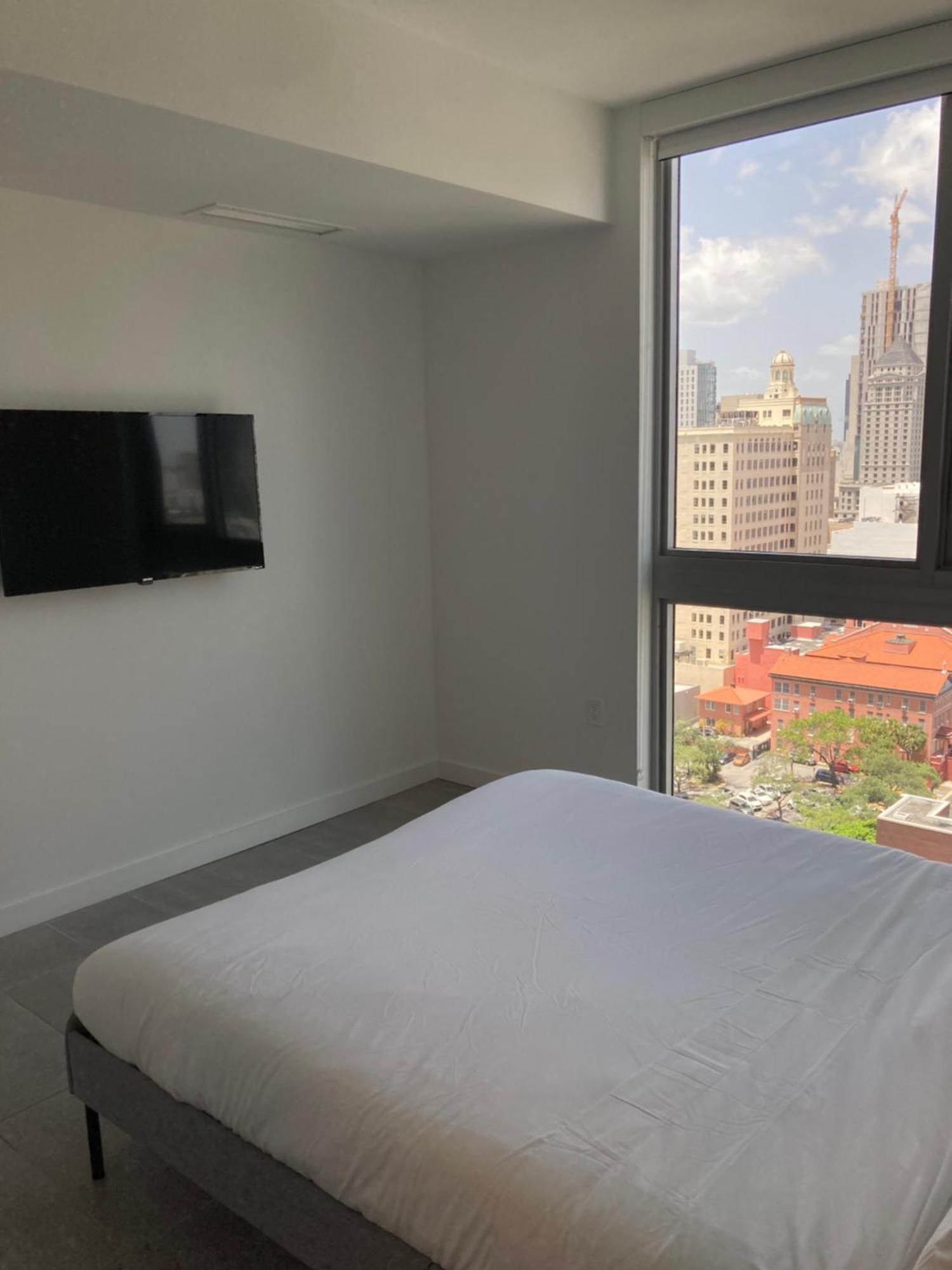 Brand New Modern 1 Bedroom Unit Downtown Маямі Екстер'єр фото