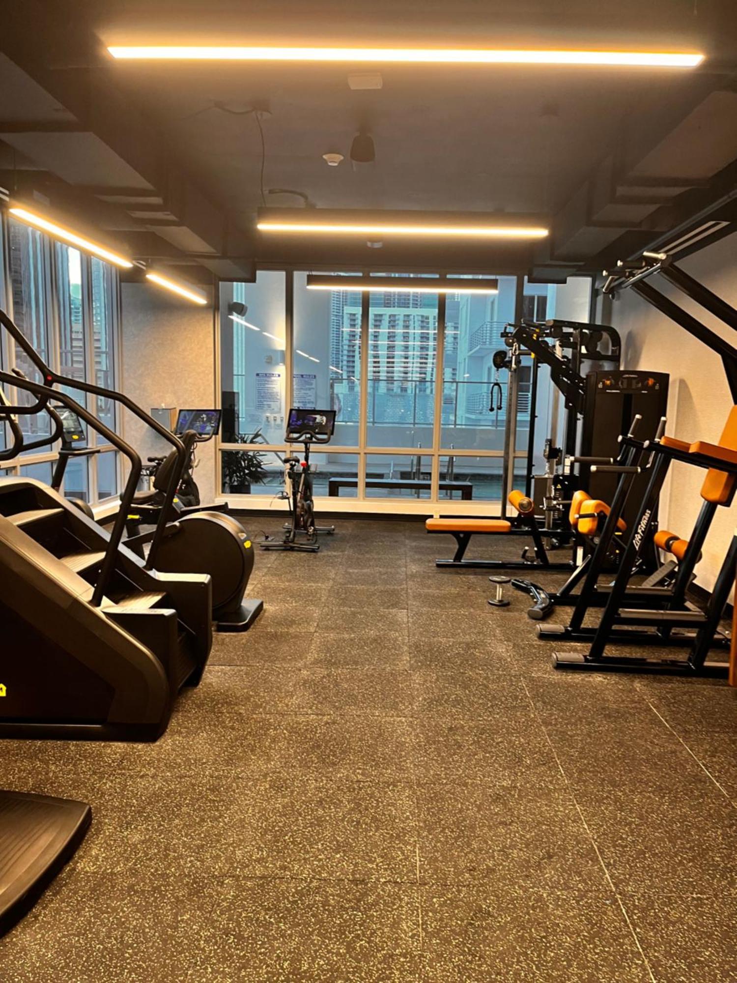 Brand New Modern 1 Bedroom Unit Downtown Маямі Екстер'єр фото